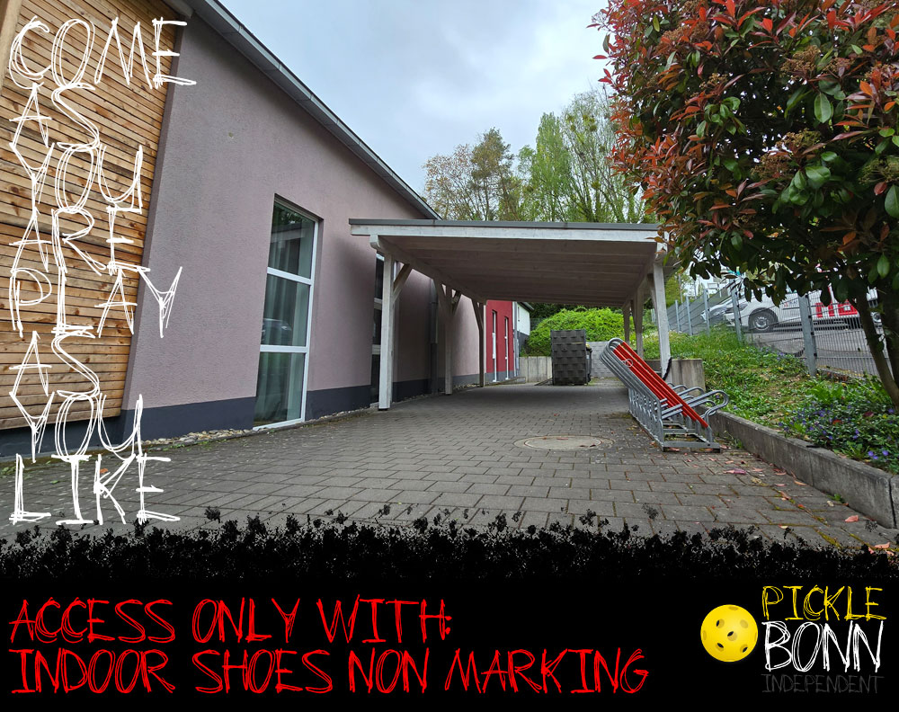 PICKLEBONN Indoor Court Eingang